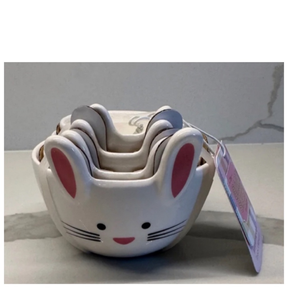NEW Bakeshop Easter Bunny Measuring Cups 🐰